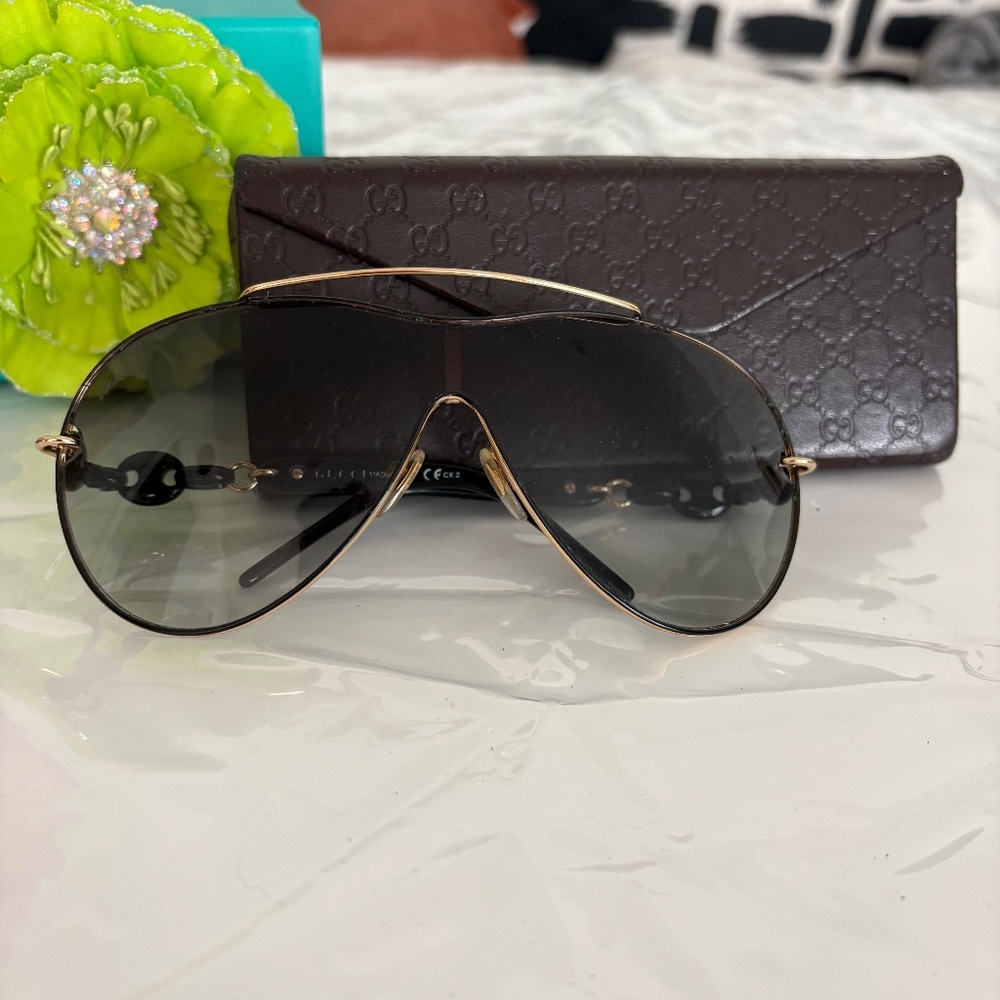 Gucci shield sunglasses with case!